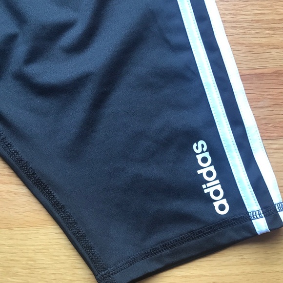 Girls adidas shorts - Picture 4 of 4